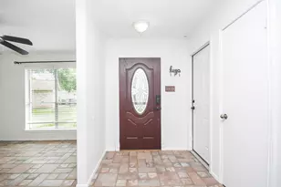 2406 Blue Mist Ct, Sugar Land, TX 77498 - Photo 3