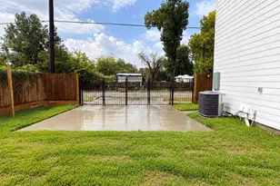 7502 Laura Koppe Rd, Houston, TX 77028 - Photo 19
