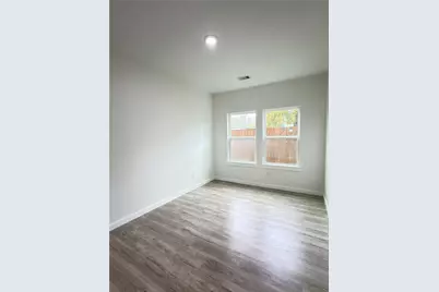 7502 Laura Koppe Road #B, Houston, TX 77028 - Photo 9
