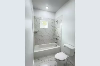 7502 Laura Koppe Road #B, Houston, TX 77028 - Photo 15