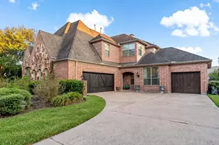 22 Waters Lake Blvd, Missouri City, TX 77459 - Photo 1