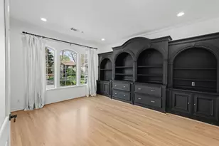 3767 Bellefontaine St, Houston, TX 77025 - Photo 9