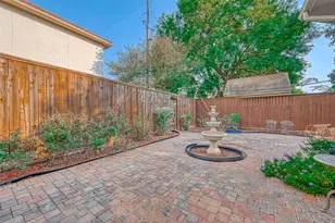 4623 Laurel St, Bellaire, TX 77401 - Photo 39