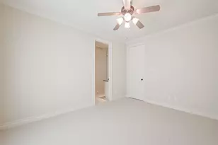 4623 Laurel St, Bellaire, TX 77401 - Photo 33