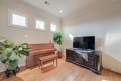 4623 Laurel Street, Bellaire, TX 77401 - Photo 9