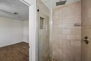 1907 Dellore Ln, League City, TX 77573 - Photo 27