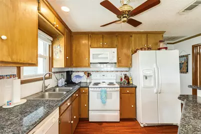 16700 Jamaica Beach Road, Galveston, TX 77554 - Photo 27