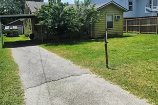7226 Philibert Ln, Houston, TX 77028 - Photo 3
