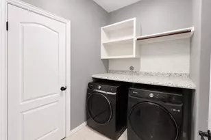 28547 Lockeridge Springs Dr, Spring, TX 77386 - Photo 9