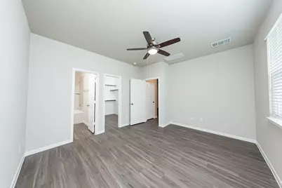 15639 Coneflower Hills Drive, Houston, TX 77090 - Photo 7