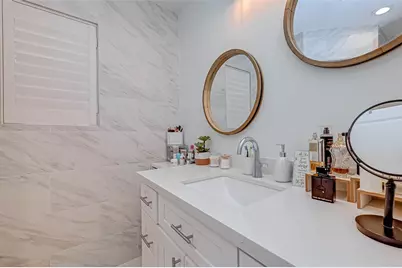 5027 Yarwell Drive, Houston, TX 77096 - Photo 37