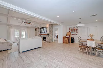 5027 Yarwell Drive, Houston, TX 77096 - Photo 9