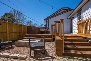 802 Enid St, Houston, TX 77009 - Photo 17