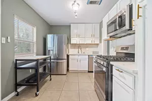 108 Bonita Ave, Galveston, TX 77550 - Photo 9