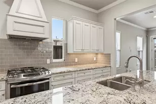 4307 Allen St, Houston, TX 77007 - Photo 5