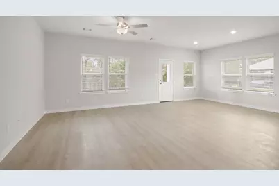 16968 Hazelnut Drive, Conroe, TX 77302 - Photo 3