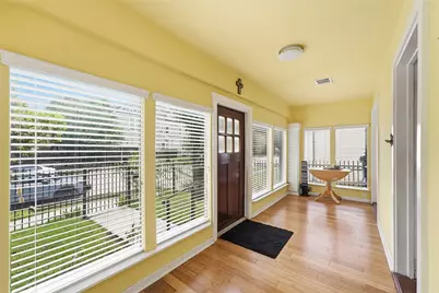 3211 Beauchamp Street, Houston, TX 77009 - Photo 3