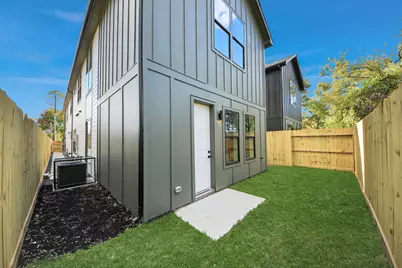 7911 Lynette Street, Houston, TX 77028 - Photo 29