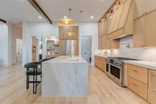 608 E 26th St, Houston, TX 77008 - Photo 21