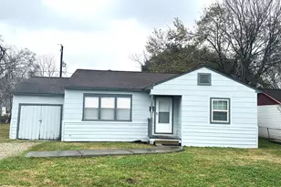 11005 Muscatine St, Houston, TX 77029 - Photo 1