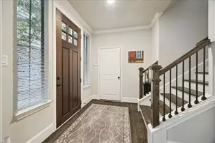 1110 W 25th St, Houston, TX 77008 - Photo 3