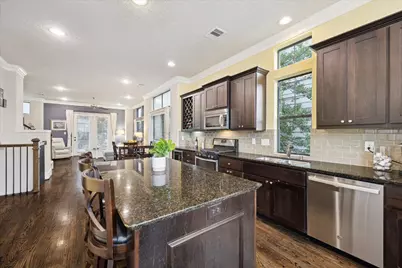1110 W 25th Street, Houston, TX 77008 - Photo 11