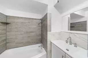 9436 Neuens Rd, Houston, TX 77080 - Photo 11
