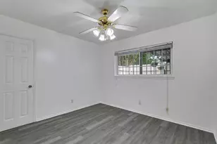 9436 Neuens Rd, Houston, TX 77080 - Photo 15