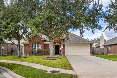 3012 Kings Isle Lane, Dickinson, TX 77539 - Photo 3