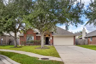 3012 Kings Isle Ln, Dickinson, TX 77539 - Photo 3