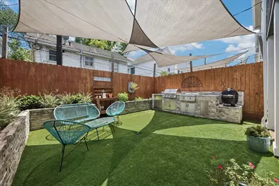 118 E 27th Street #B, Houston, TX 77008 - Photo 3