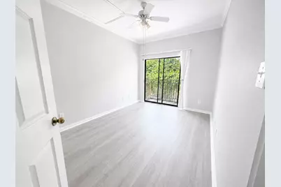 9400 Bellaire Boulevard #205, Houston, TX 77036 - Photo 5