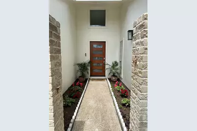 16007 Mill Point Drive, Houston, TX 77059 - Photo 9