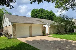16007 Mill Point Dr, Houston, TX 77059 - Photo 5