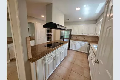16007 Mill Point Drive, Houston, TX 77059 - Photo 19