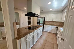 16007 Mill Point Dr, Houston, TX 77059 - Photo 19