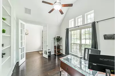 170 Hearthshire Circle, The Woodlands, TX 77354 - Photo 3