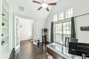 170 Hearthshire Cir, The Woodlands, TX 77354 - Photo 3