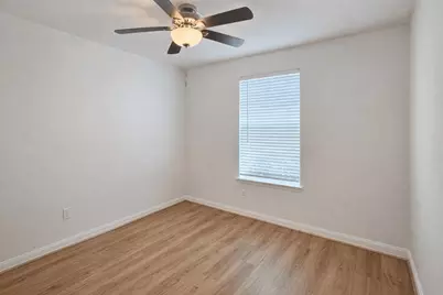 2209 Nautica Terrace Dr, La Marque, TX 77568 - Photo 11