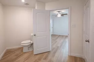 2209 Nautica Terrace Dr, La Marque, TX 77568 - Photo 9