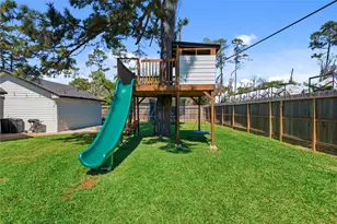 102 Enchanted Oaks Ct, Spring, TX 77388 - Photo 3