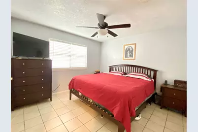 221 E Defee Avenue, Baytown, TX 77520 - Photo 21