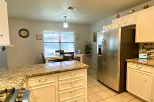 221 E Defee Ave, Baytown, TX 77520 - Photo 11
