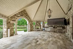 1 Gage Ct, Houston, TX 77024 - Photo 33