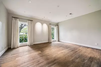 1 Gage Court, Houston, TX 77024 - Photo 21