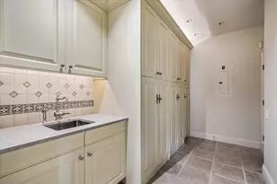 1 Gage Ct, Houston, TX 77024 - Photo 31