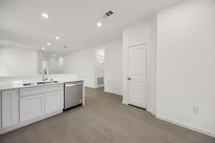 410 Point Nemo St, Crosby, TX 77532 - Photo 7