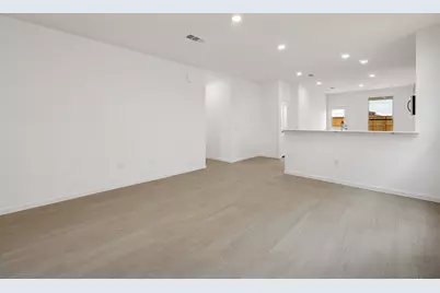 410 Point Nemo Street, Crosby, TX 77532 - Photo 5