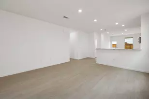 410 Point Nemo St, Crosby, TX 77532 - Photo 5