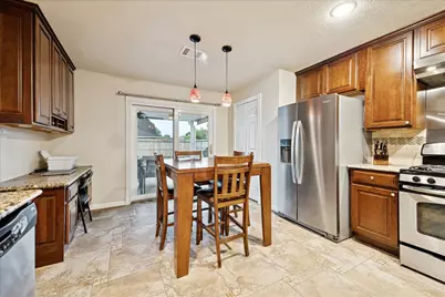 10900 Spruce Drive S, La Porte, TX 77571 - Photo 7